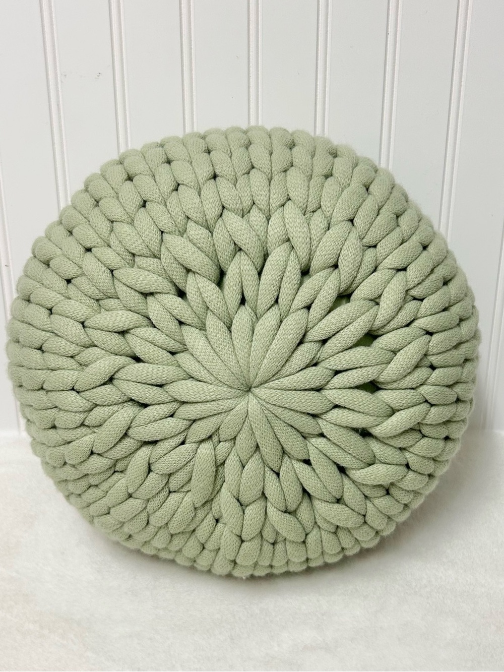 Pottery Barn Teen round chunky knit pillow